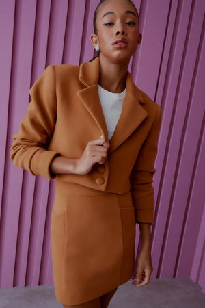 SET CROPPED BLAZER AND SKIRT