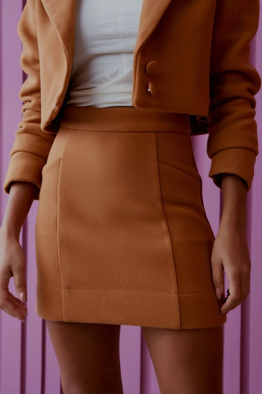 SET CROPPED BLAZER AND SKIRT