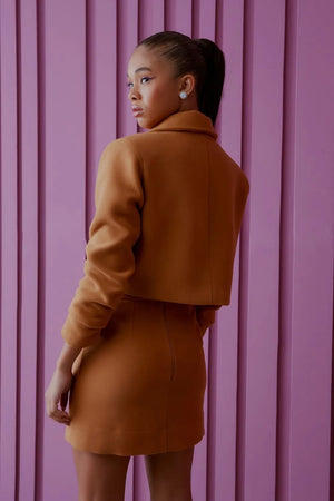 SET CROPPED BLAZER AND SKIRT